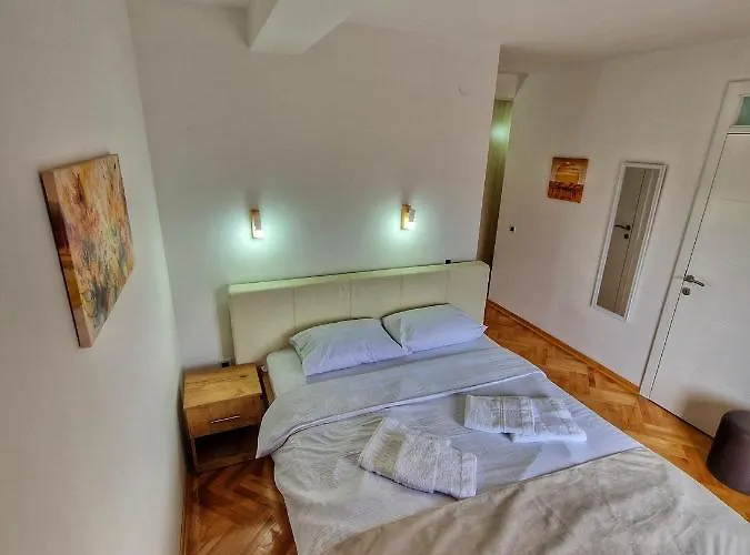 شقة Cvetkovic فرانيي